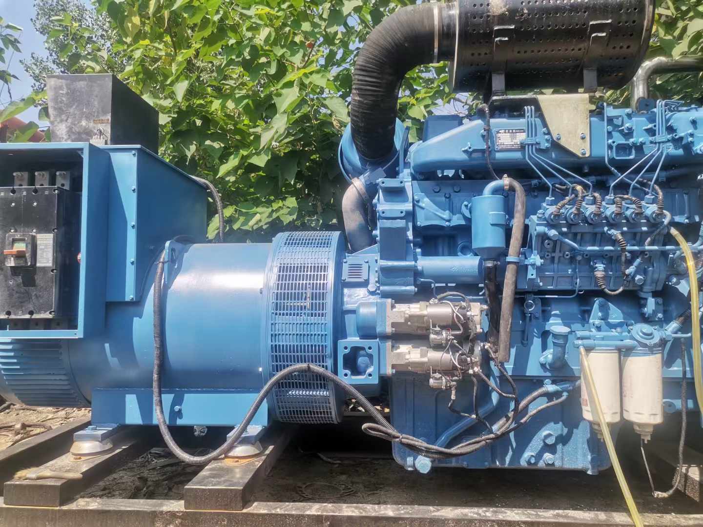 徐汇详细说明降低 800kW 柴油发电机输出电流波动的方法